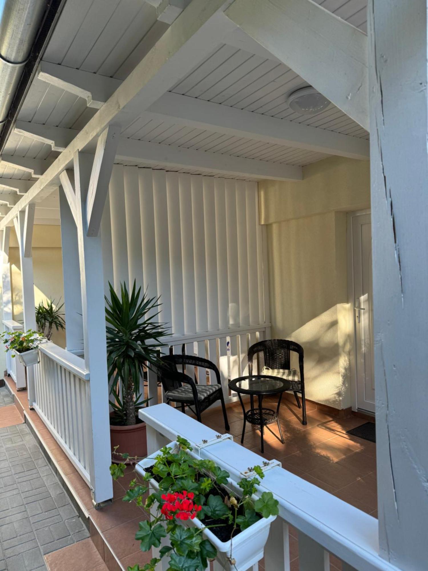Szem-S Vendeghaz Hotel Balatonszemes Bagian luar foto