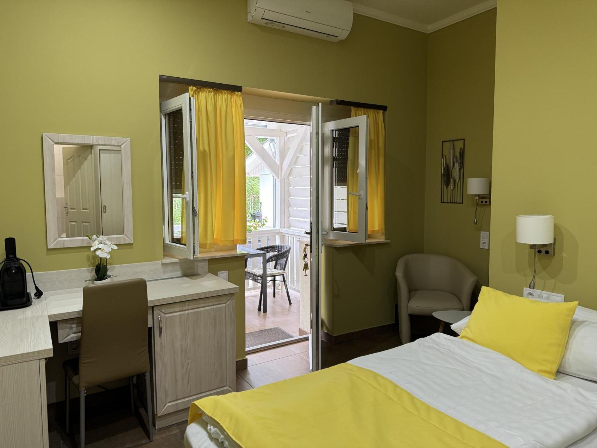 Szem-S Vendeghaz Hotel Balatonszemes Bagian luar foto